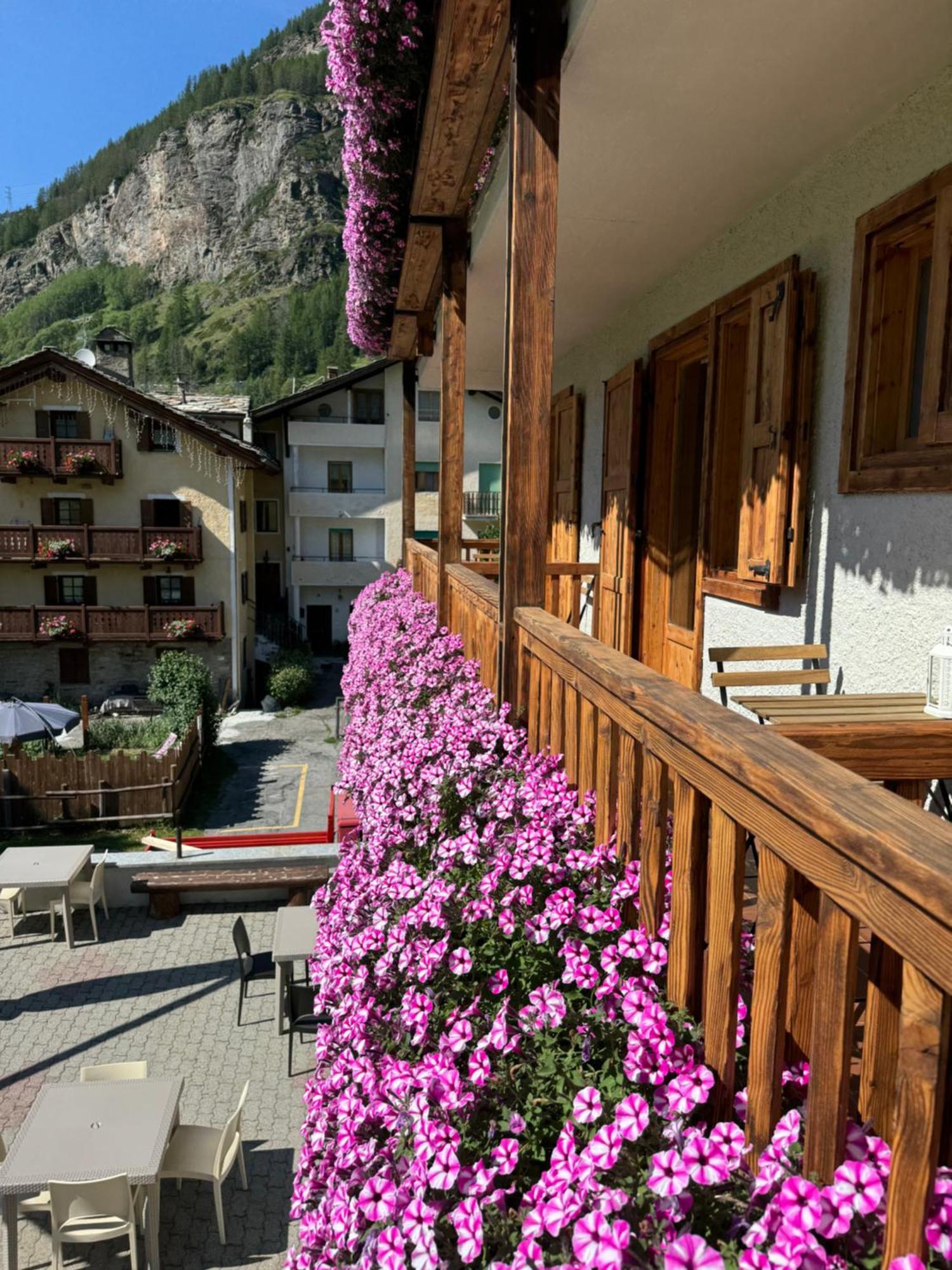 Hotel Ondezana Cogne Luaran gambar