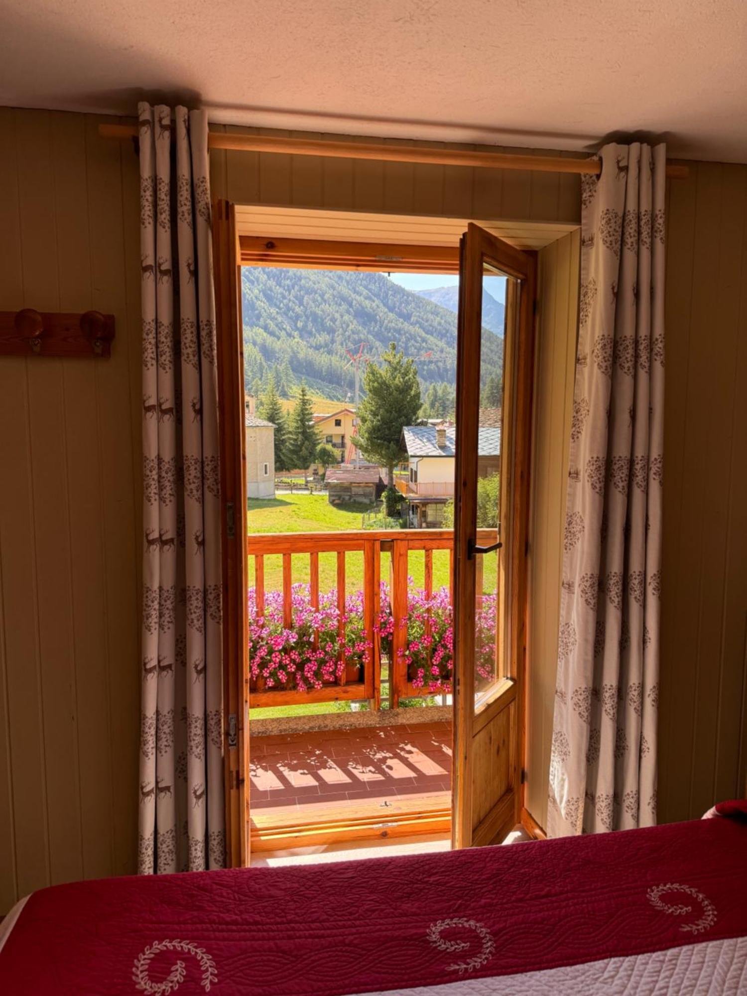 Hotel Ondezana Cogne Luaran gambar