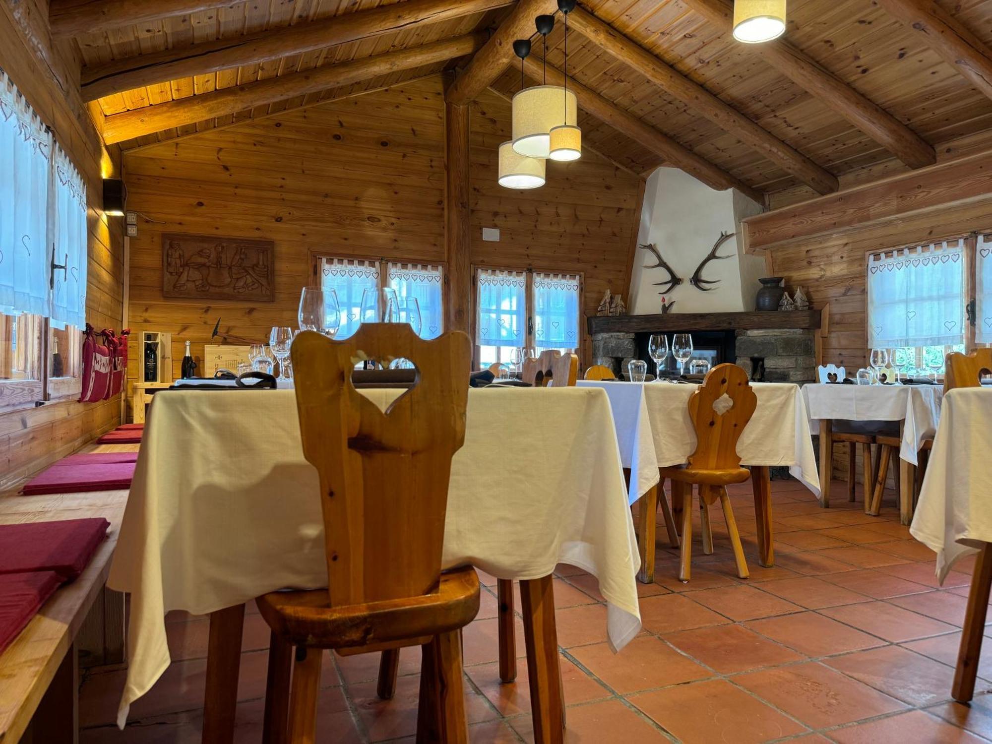 Hotel Ondezana Cogne Luaran gambar